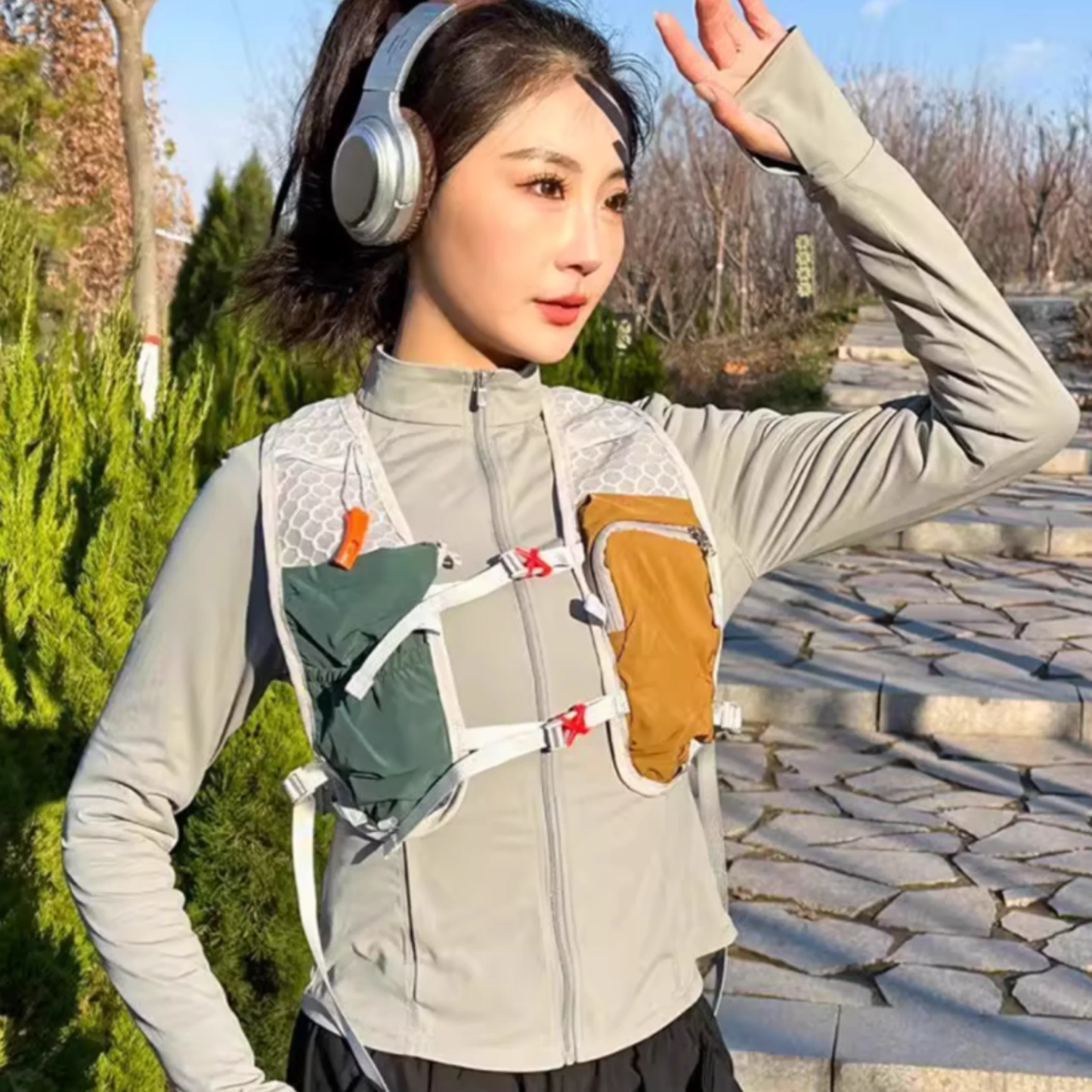 Outdoor Running Hydration Backpack - Trail Running Vest  for Marathon Hiking Cycling