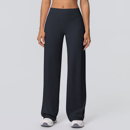 Wide-leg yoga pants in black